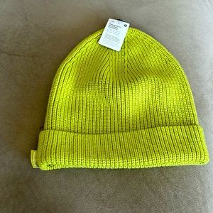 Lululemon Ribbed merino wool beanie